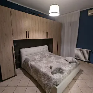 Apartament My !, Mediolan