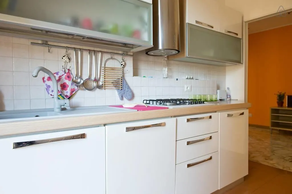 Youhome Millelire Apartment Milano 0*,